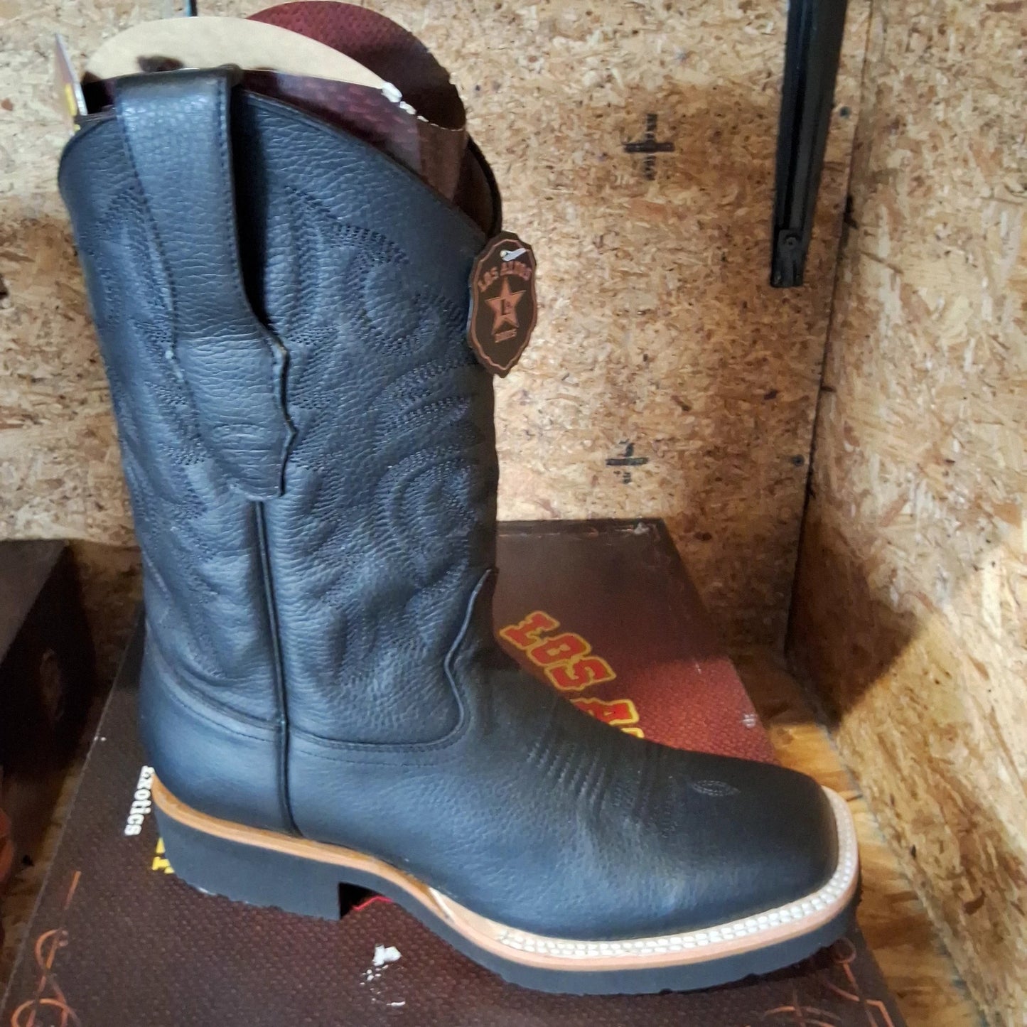 Los Altos Black Leather Boots With Wide Square Toe And Eva Sole For All Day Comfort And Professional Workwear by Los Altos