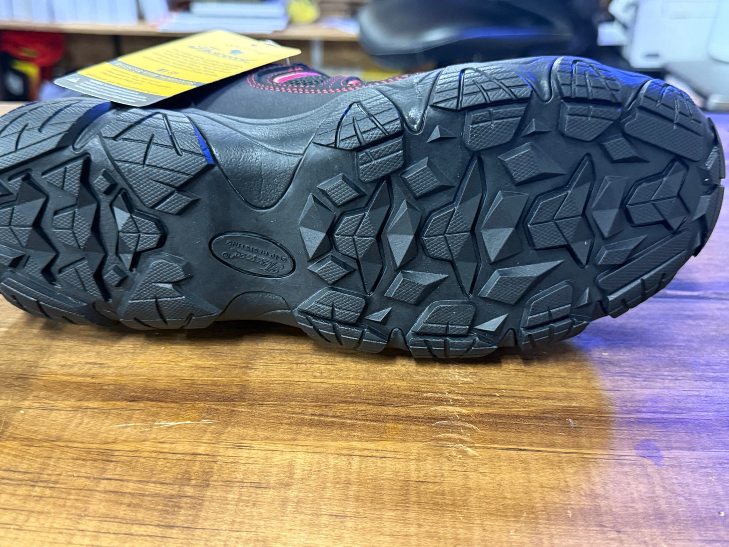 Thorogood Crosstrex Red/Black Breathable Comp Toe Static Dissipative