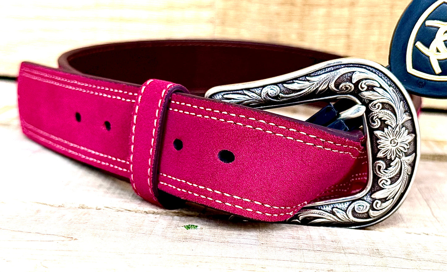 Ariat Woman Hot Pink Belt