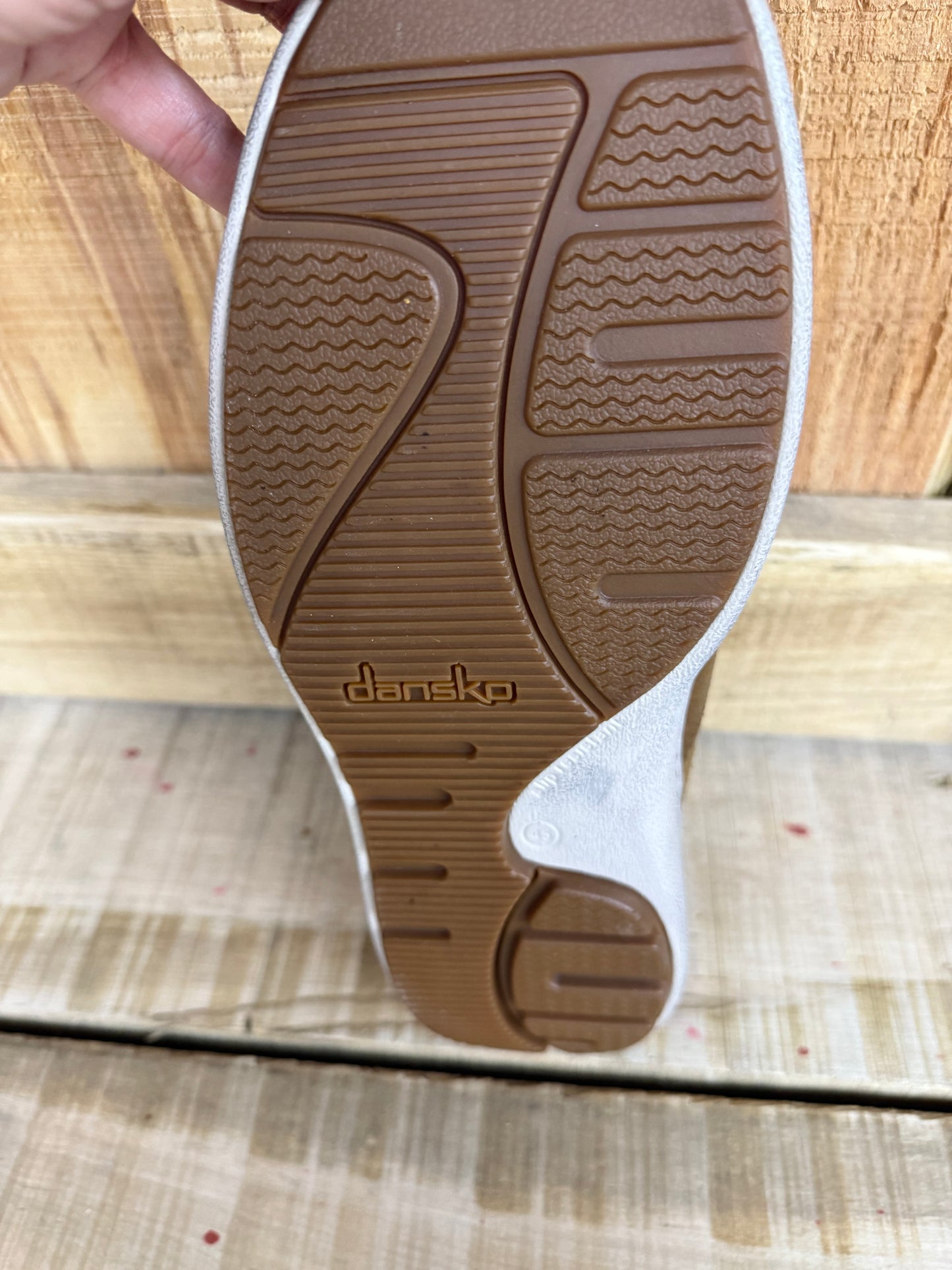 Dansko Trent Burnished Suede