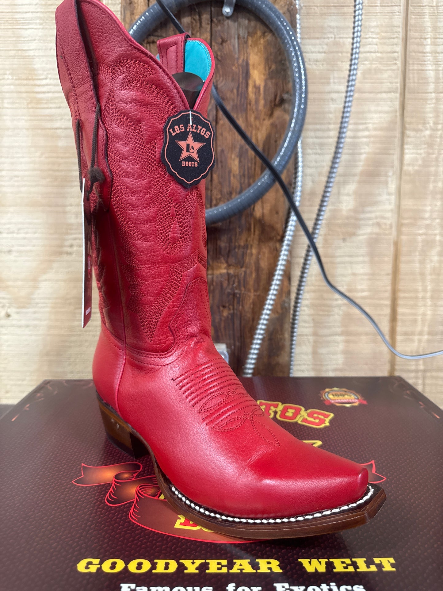 Los Altos Women’s Red Snip Toe Boots