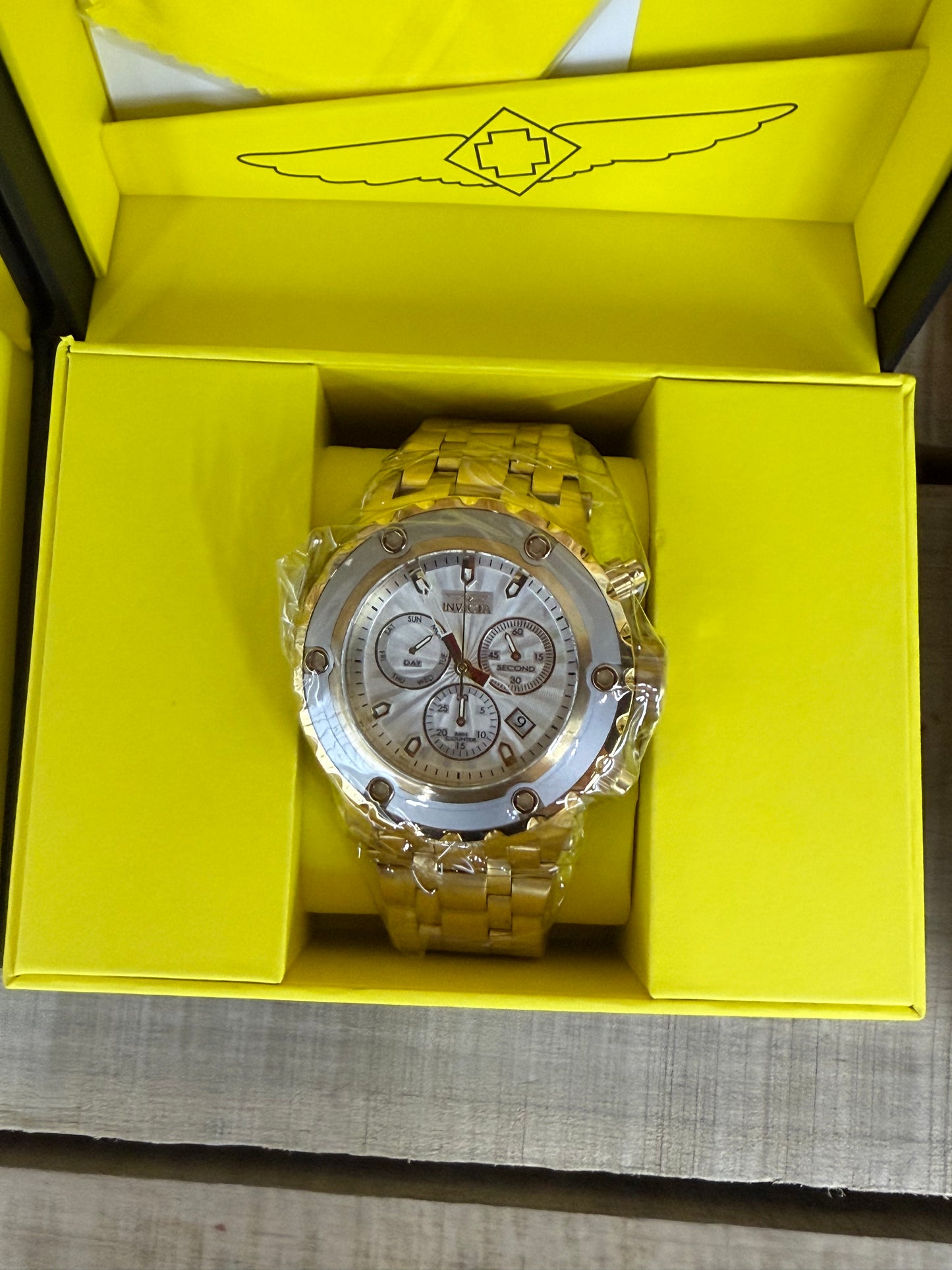 Invicta/ Chase Durer Watches/Sunglasses