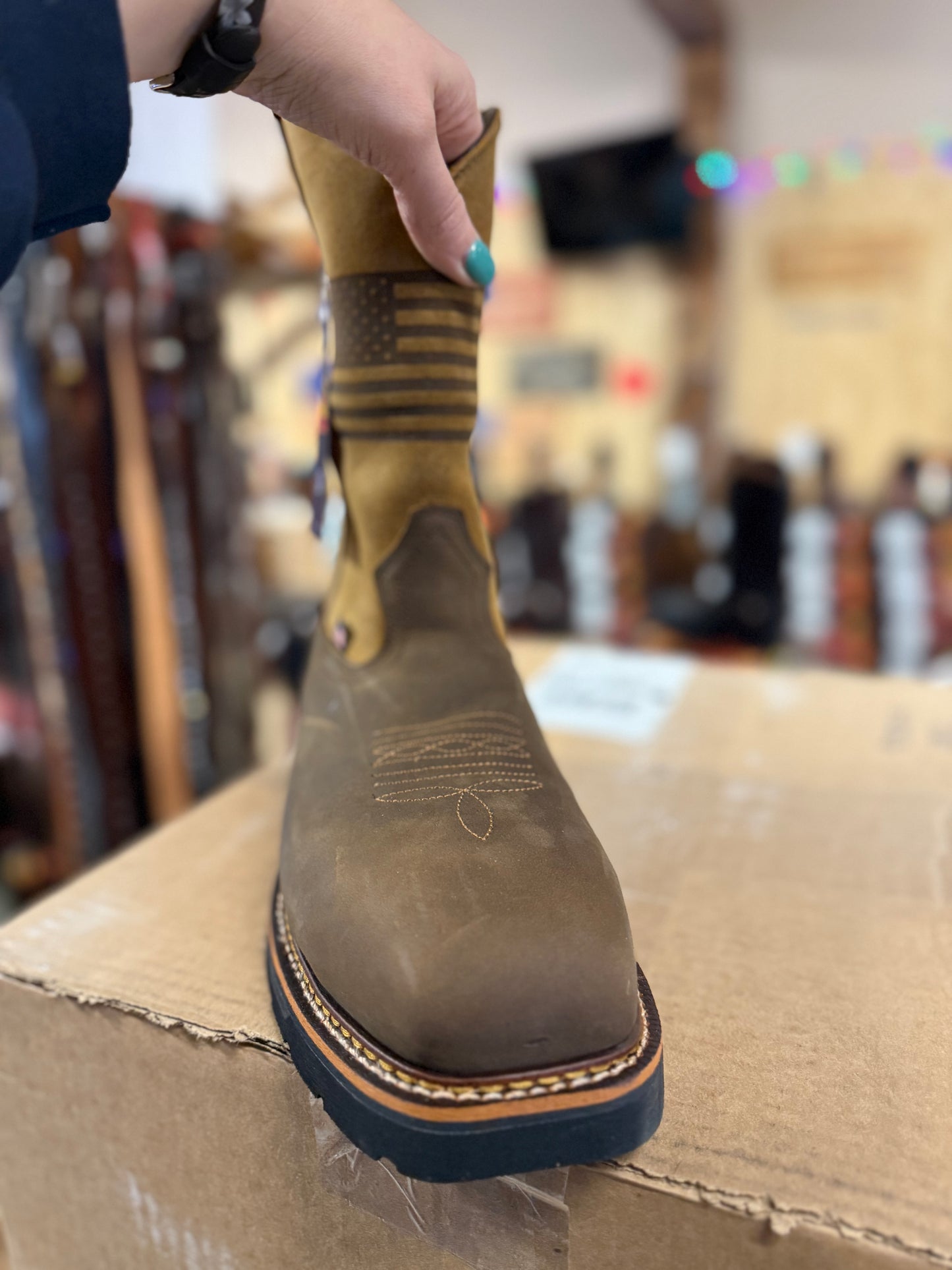 Thorogood American Heritage 11" Black & Trail Crazyhorse Safety Toe Wellington work boots