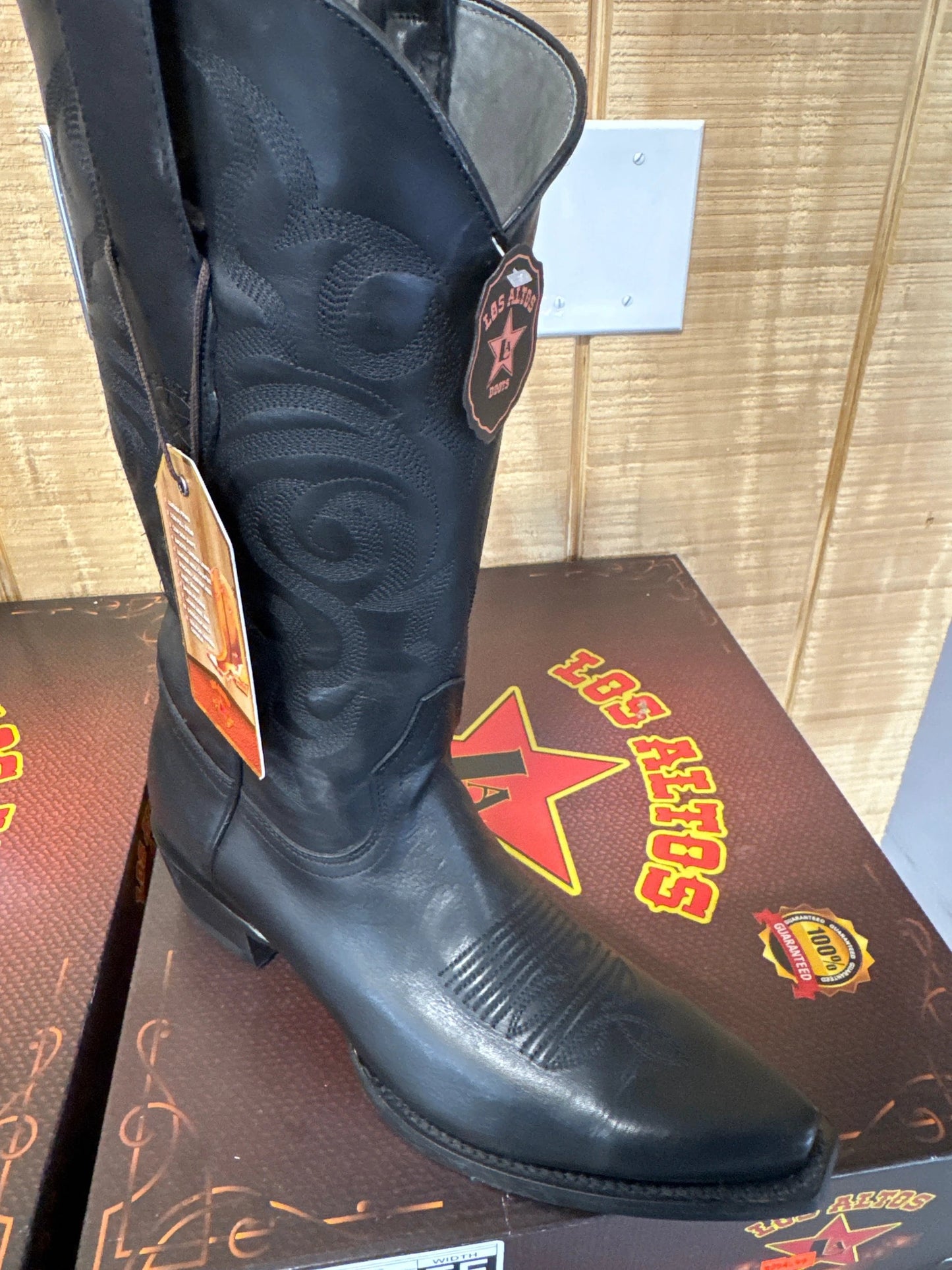 Los Altos Bull Shoulder Pull Up Black Mens Snip Toe Western Cowboy Boots Premium Leather Construction by Los Altos