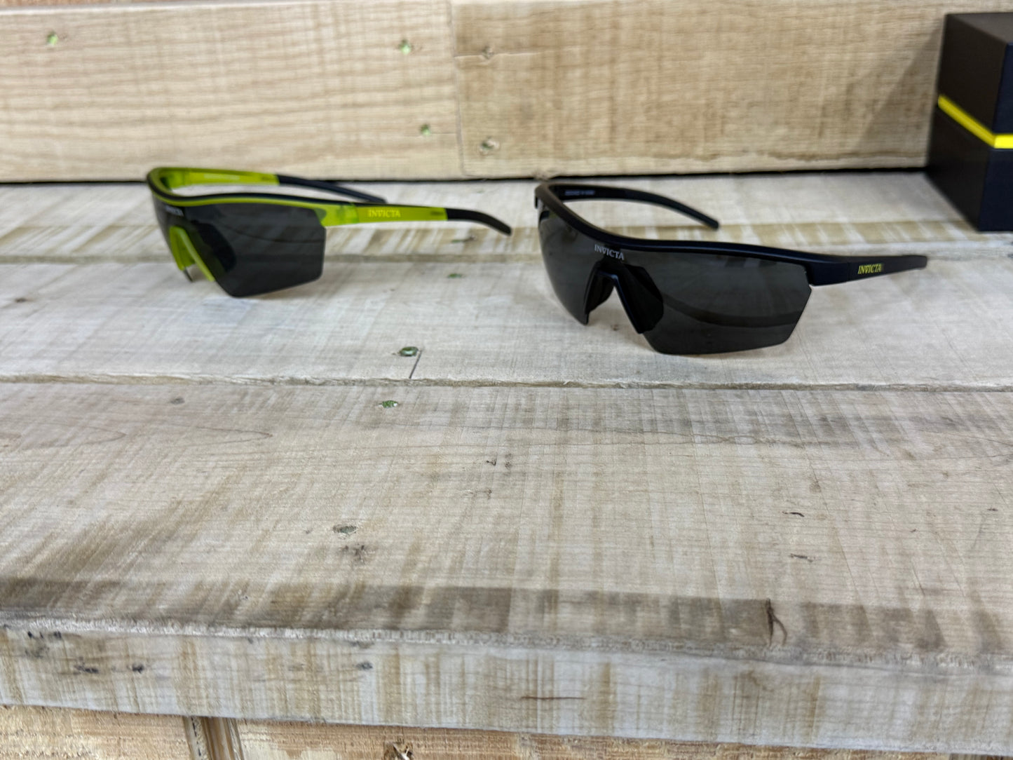 Invicta/ Chase Durer Watches/Sunglasses