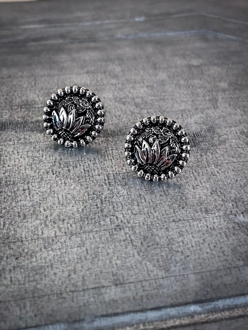 Eliza Flower Stud Fashion Earrings - Silver