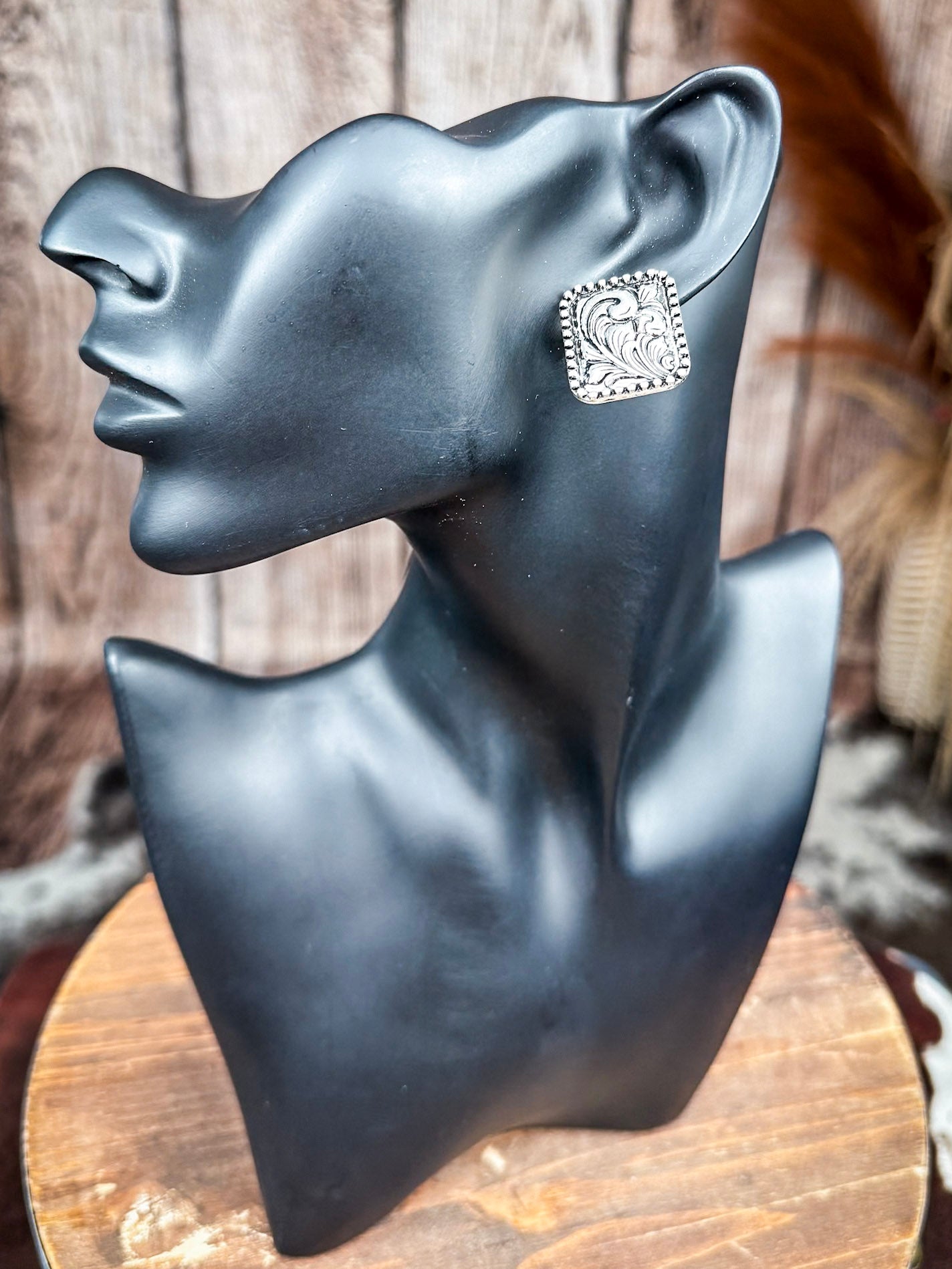 Vaquera Western Concho Fashion Stud Earring Set – 3-Pack