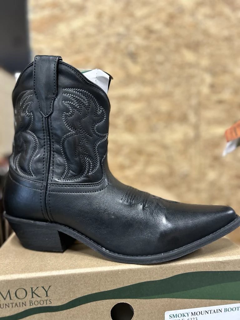 Smoky Mountain Black Hailey Pattern Cowgirl Boots For Women Premium Western Footwear With Durable Leather Construction by Smoky Mountain Boots