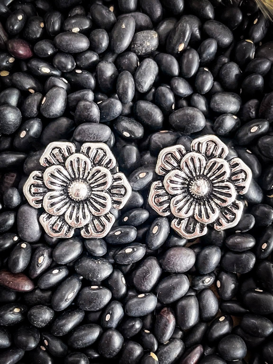 Lore Flower Stud Fashion Earrings