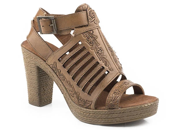 Roper Mika III (Tan) - Women's Sandals