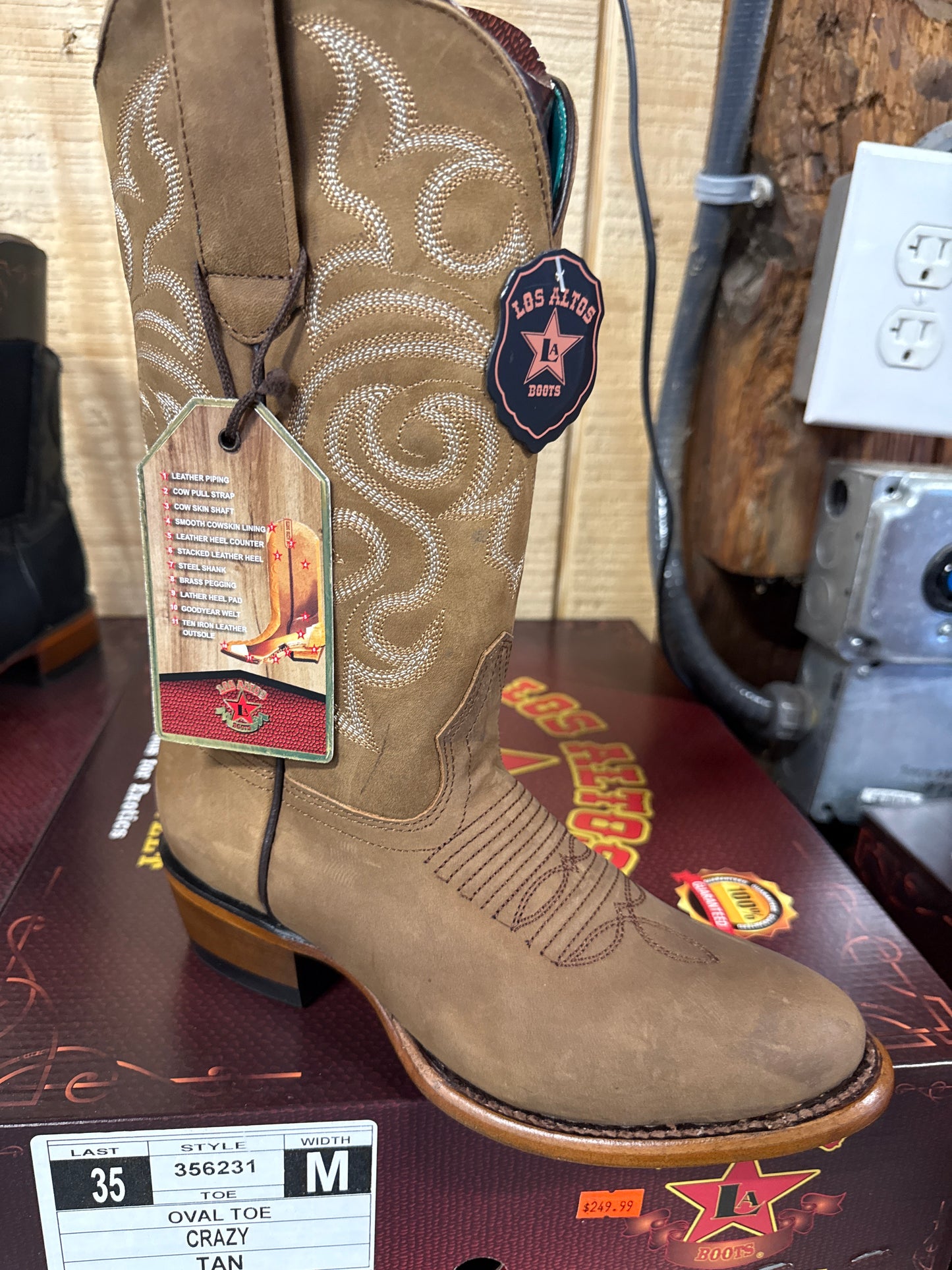 Los Altos Women Crazy Tan Oval Toe