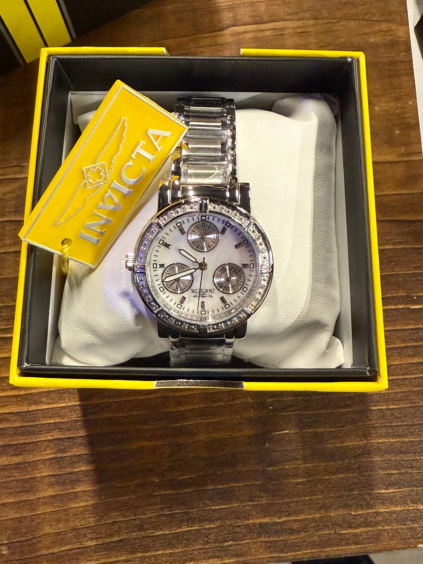Invicta/ Chase Durer Watches/Sunglasses