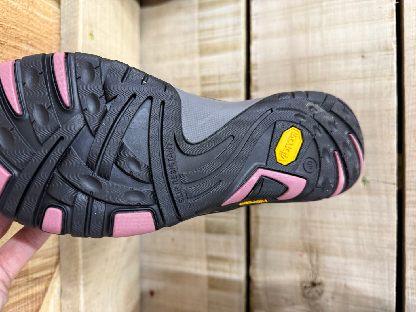 Dansko Perrin Milled Nubuck Black