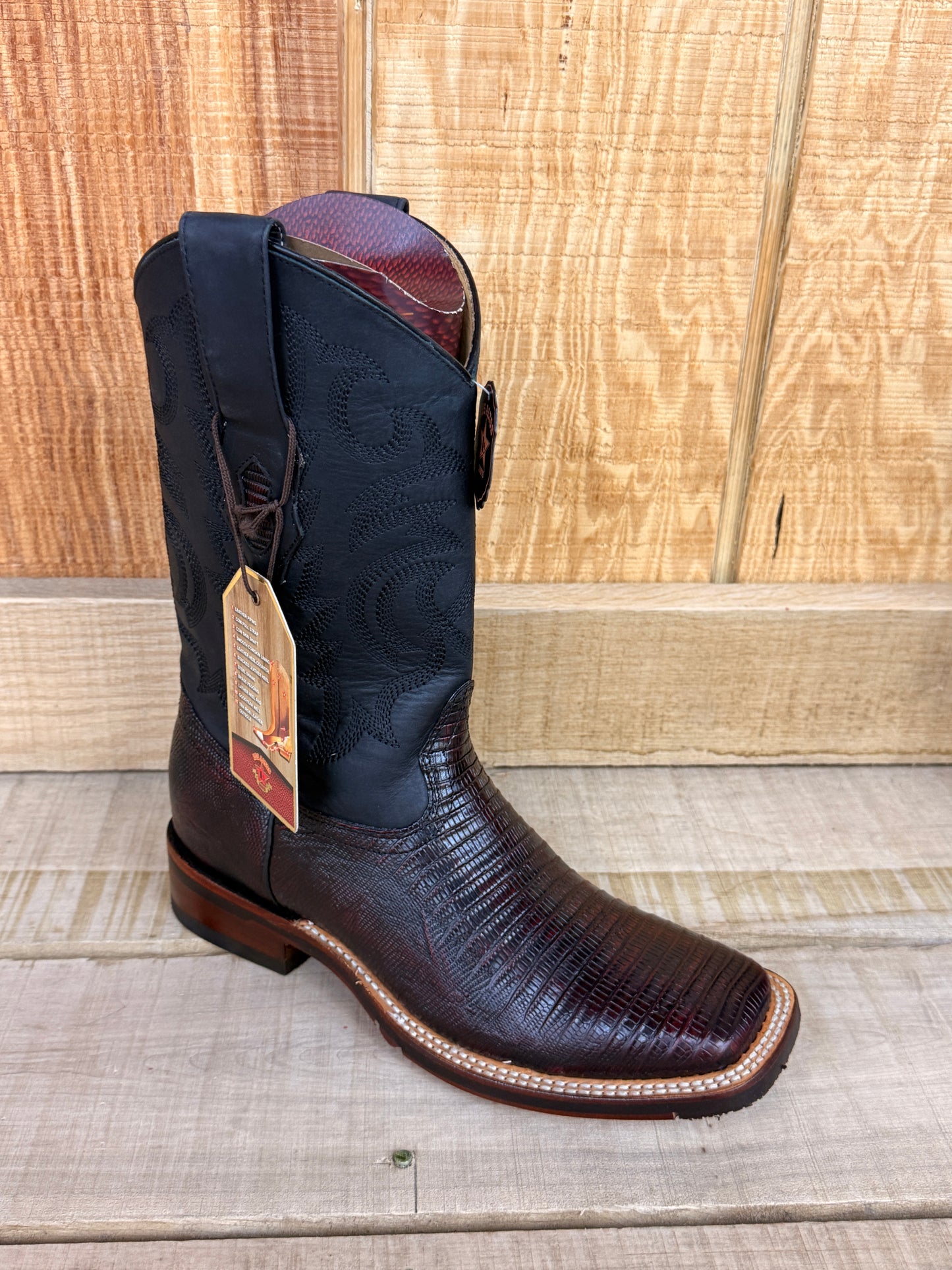 Exotic Los Altos Black Cherry Lizard Wide Square Toe Rubber Sole Cowboy Boots