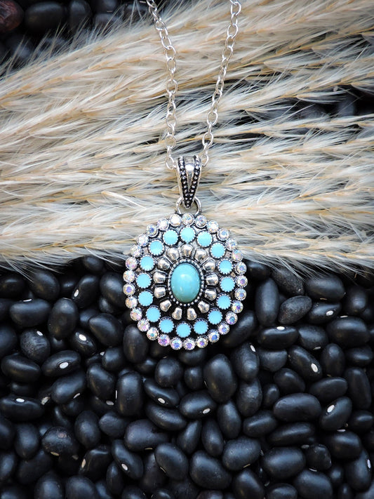 Levi Pendant Fashion Necklace