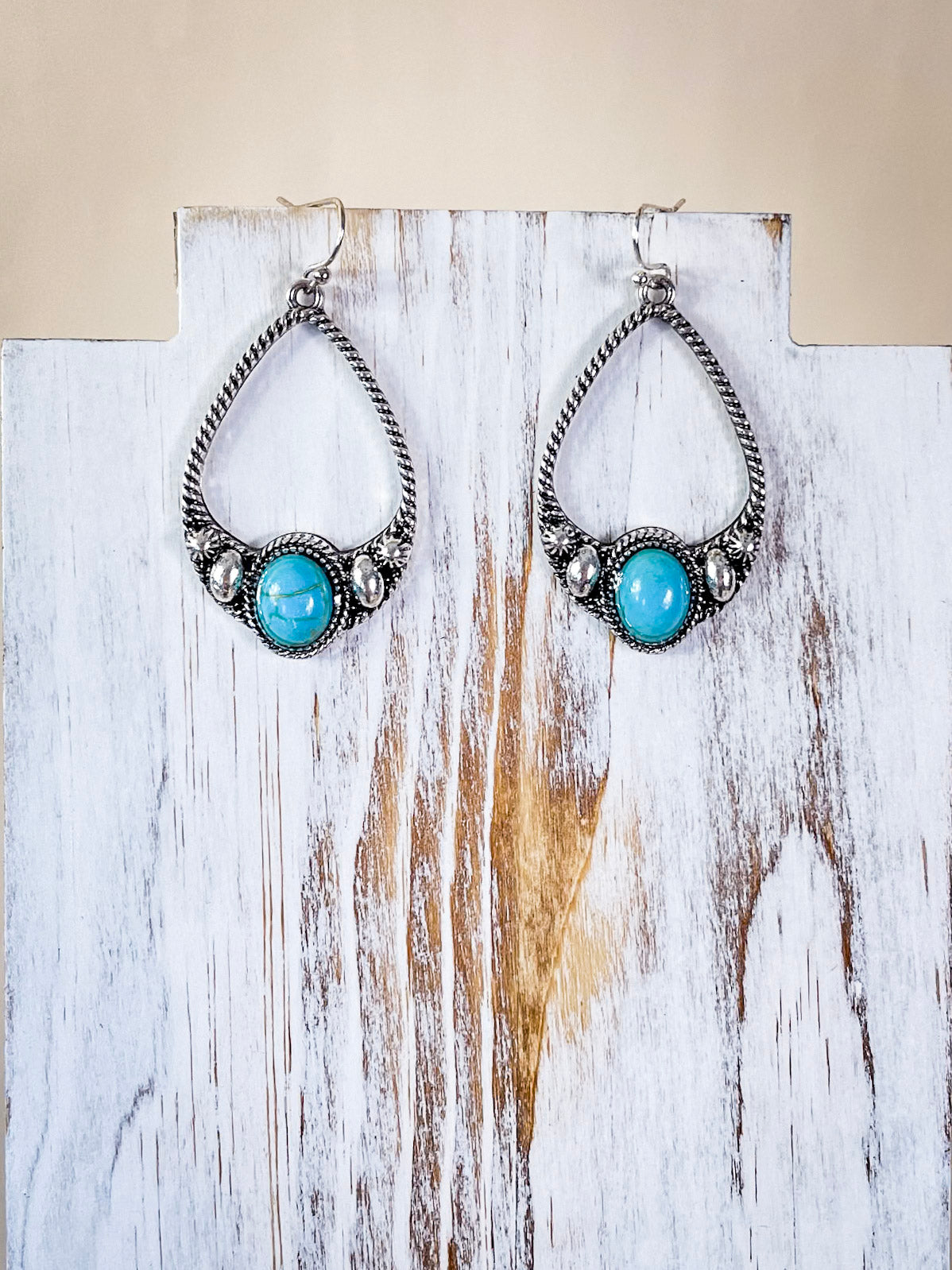 Lasso Teardrop Fashion Earring - Silver