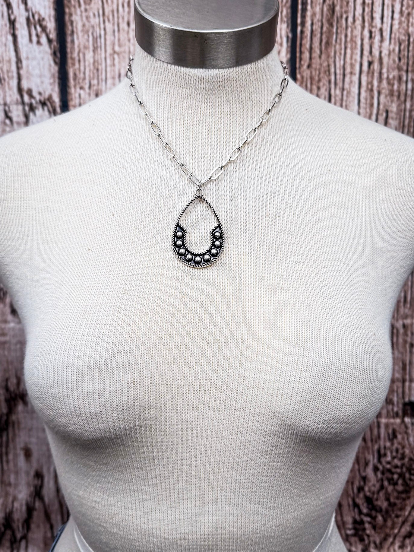 The Calico Chain – Teardrop Western Pendant Fashion Necklace