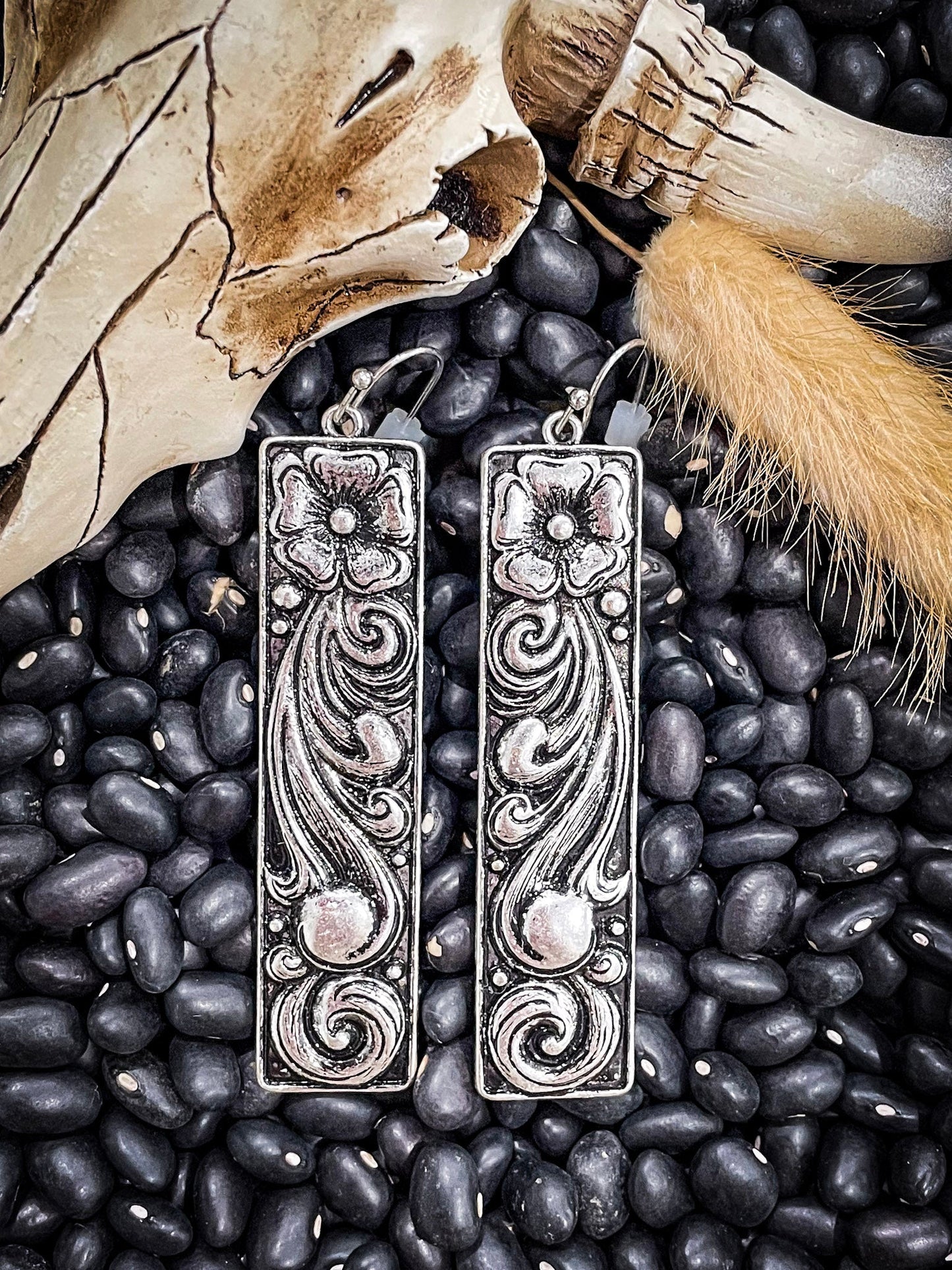 Dakota Dangle Fashion Earrings